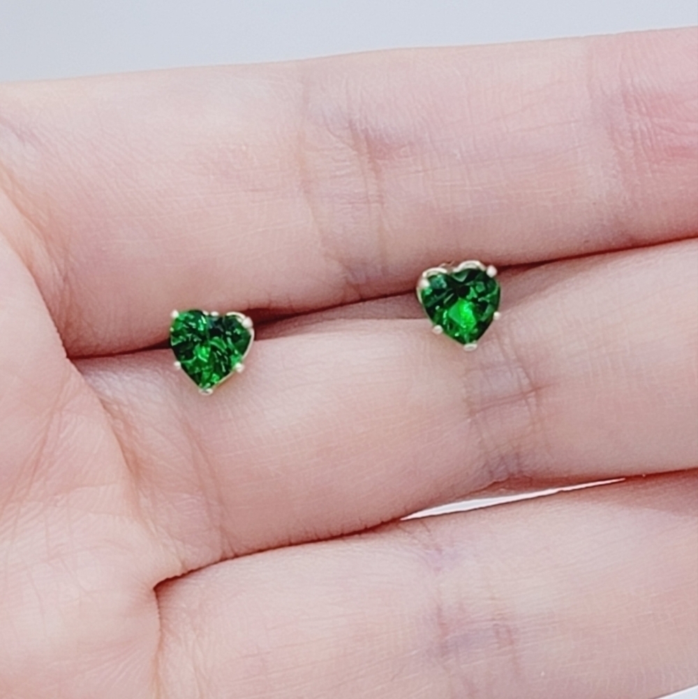 New Emerald Green Heart shape CZ earrings